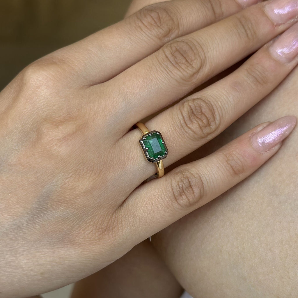 1.24 Karat Zümrüt Yüzük